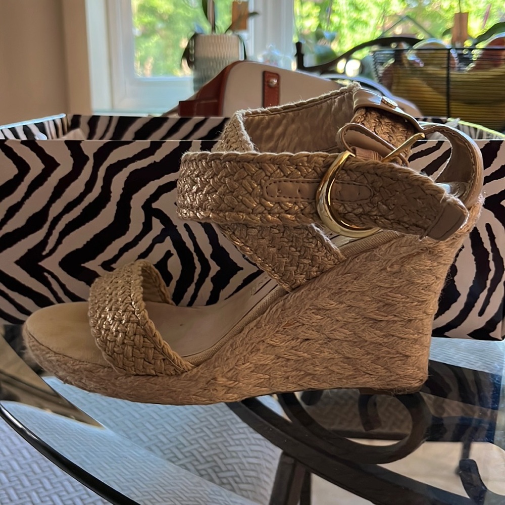 Dana Buchman ladies sandal